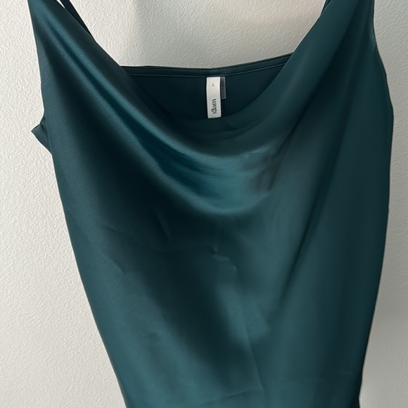 Glam hunter green tank size large - Picture 2 of 3